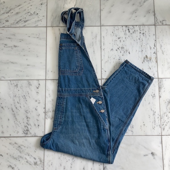 NWT Gap Relaxed Denim Overalls - Picture 2 of 16